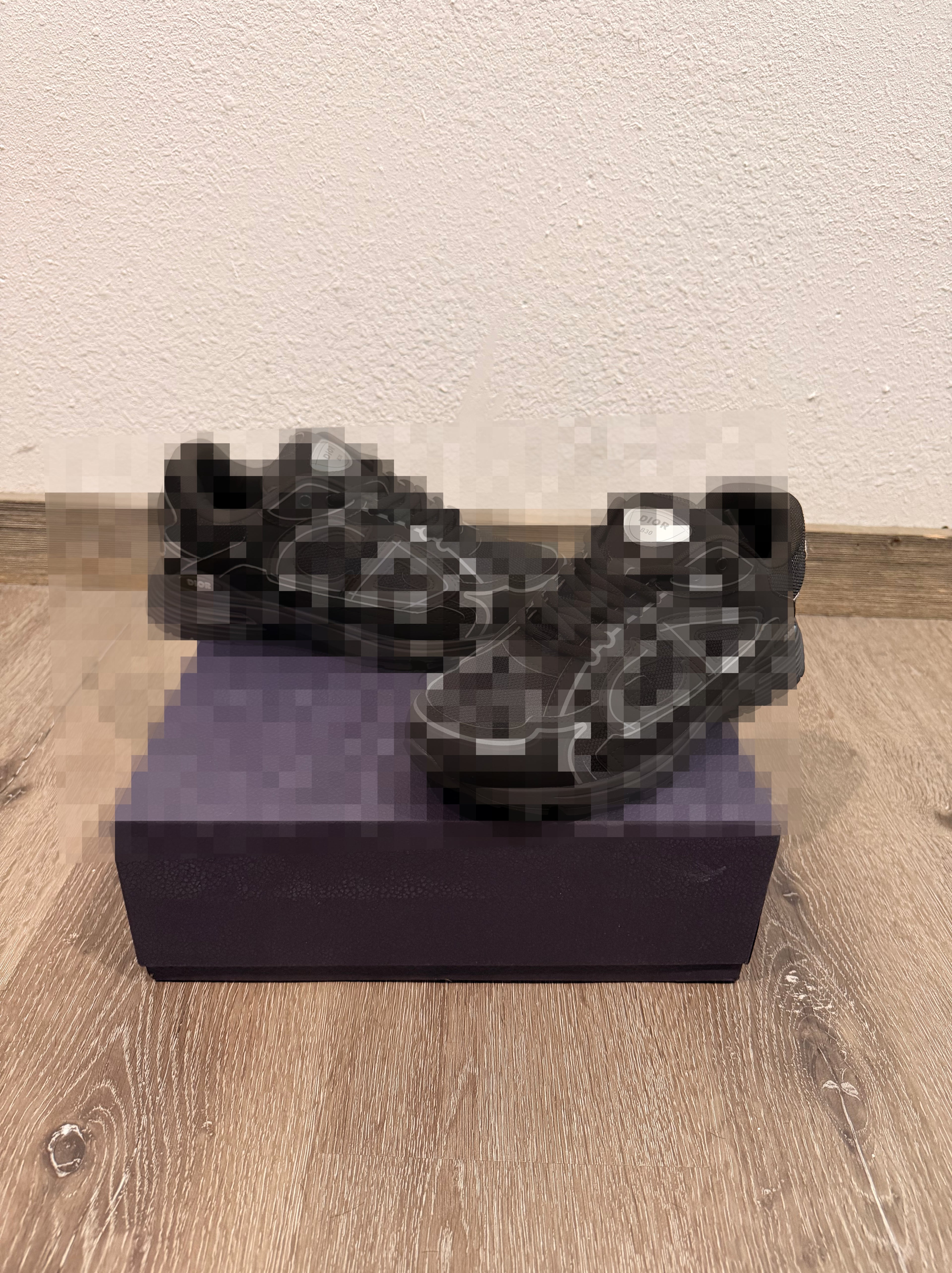 C-D sneaker